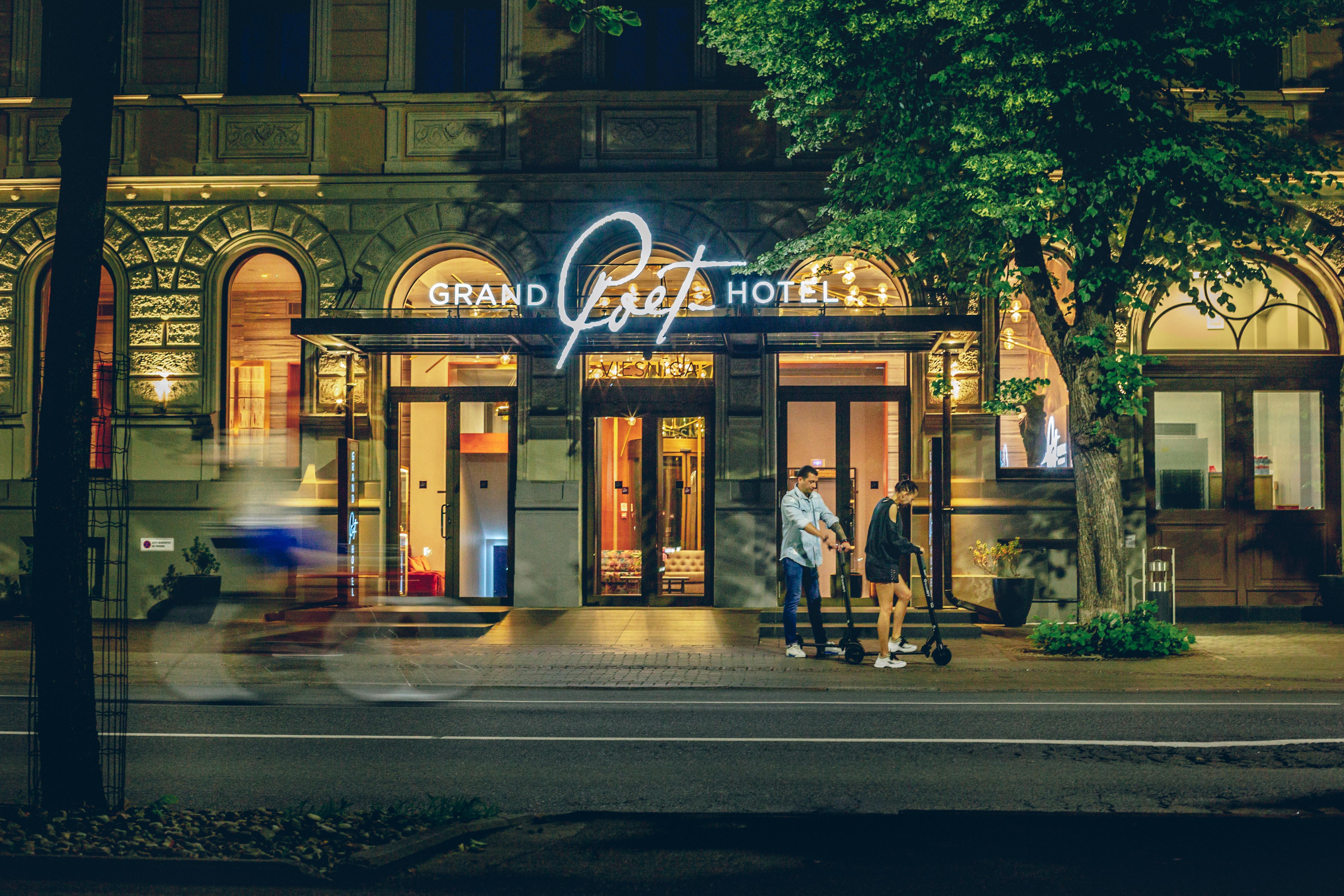 Grand Poet Hotel And Spa By Semarah Riga Exterior foto Grand Hotel